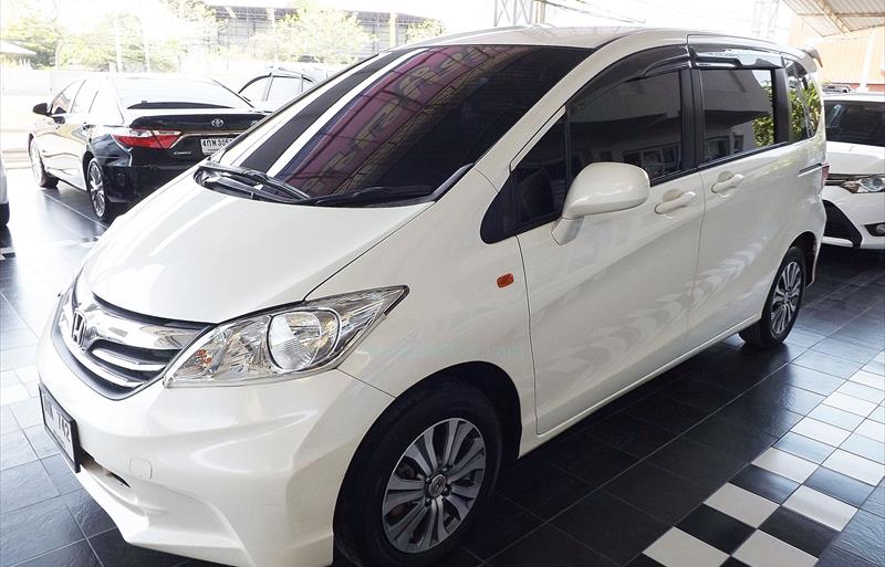 ขายรถเก๋งมือสอง honda freed รถปี2013 รหัส 71235 รูปที่3