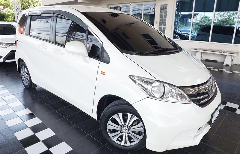 รถเก๋งมือสอง HONDA FREED รถปี 2013 รถเก๋งมือสอง HONDA FREED รถปี 2013