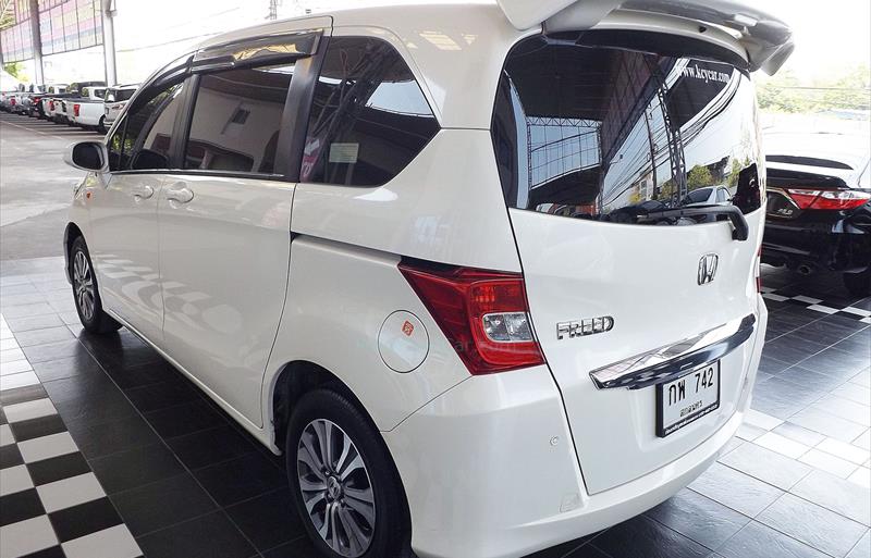 ขายรถเก๋งมือสอง honda freed รถปี2013 รหัส 71235 รูปที่4