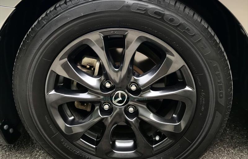 ขายรถเก๋งมือสอง-mazda-มาสด้า-2-สอง-รถปี2018-รหัส71261-c52f9f51.jpeg ขายรถเก๋งมือสอง-mazda-มาสด้า-2-สอง-รถปี2018-รหัส71261-c52f9f51.jpeg