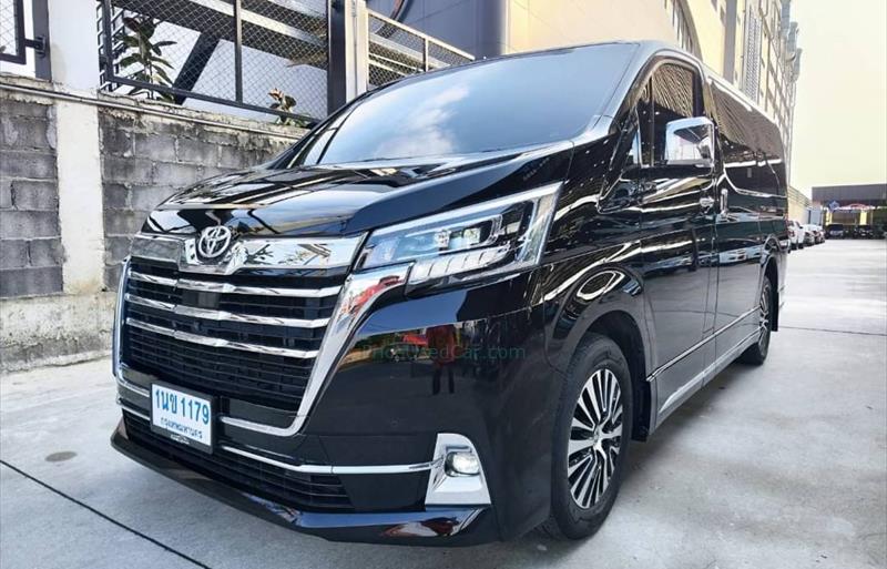 รถตู้มือสอง  TOYOTA VENTURY Majesty รถปี2020