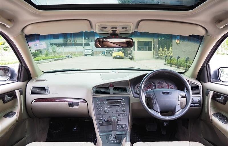 ขายรถเก๋งมือสอง-volvo-วอลโว่-v70-รถปี2003-รหัส71304-fa404d65.jpg ขายรถเก๋งมือสอง-volvo-วอลโว่-v70-รถปี2003-รหัส71304-fa404d65.jpg