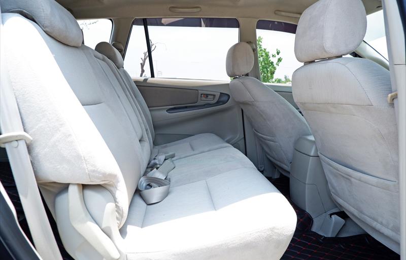 ขายรถตู้มือสอง toyota innova รถปี2010 รหัส 71359 รูปที่4