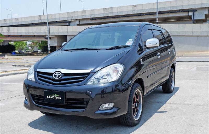 รถตู้มือสอง TOYOTA INNOVA รถปี 2010