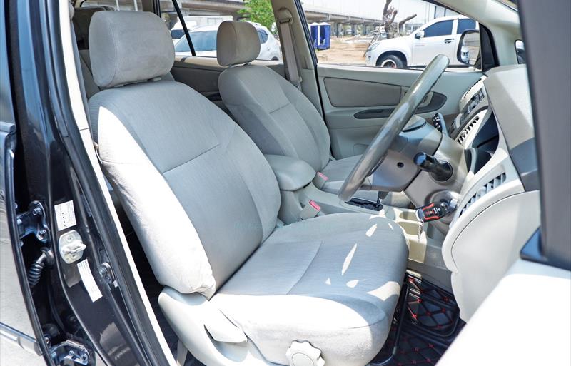 ขายรถตู้มือสอง toyota innova รถปี2010 รหัส 71359 รูปที่5