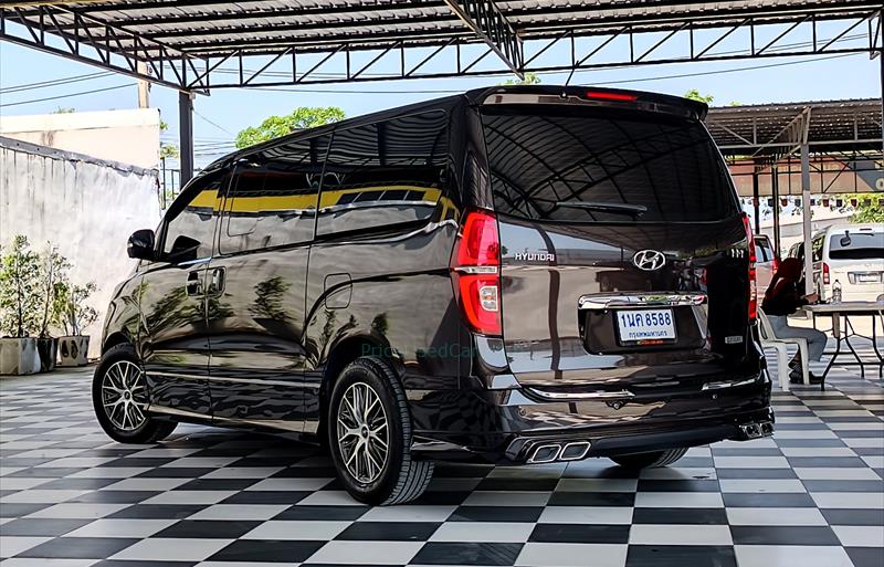 ขายรถตู้มือสอง hyundai h-1 รถปี2019 รหัส 71376 รูปที่3