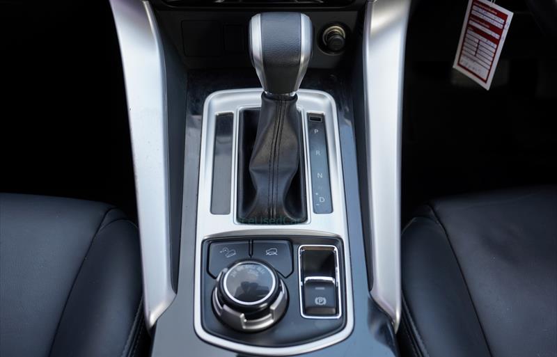 ขายรถ-suv-มือสอง-mitsubishi-มิตซูบิชิ-pajero-sport-ปาเจโร่-สปอร์ต-รถปี2015-รหัส71384-141e777e.jpg ขายรถ-suv-มือสอง-mitsubishi-มิตซูบิชิ-pajero-sport-ปาเจโร่-สปอร์ต-รถปี2015-รหัส71384-141e777e.jpg