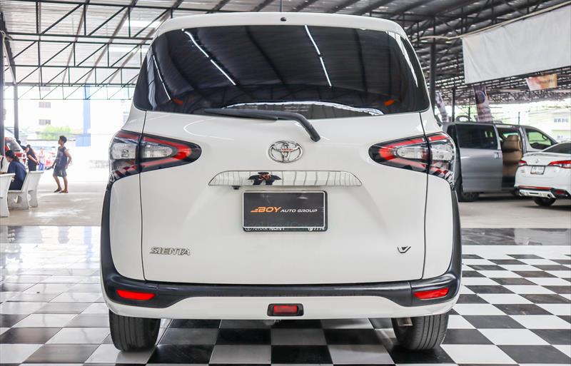 ขายรถเก๋งมือสอง toyota sienta รถปี2018 รหัส 71392 รูปที่3