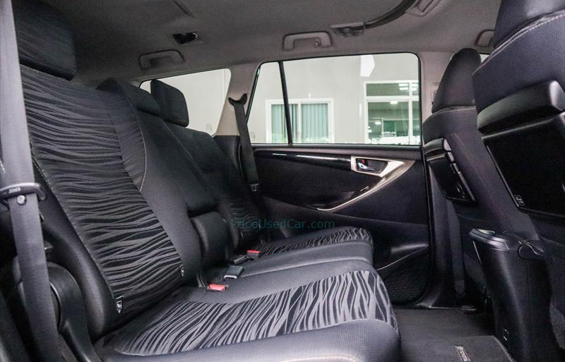 ขายรถตู้มือสอง toyota innova รถปี2019 รหัส 71401 รูปที่10