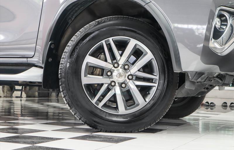 ขายรถ-suv-มือสอง-toyota-โตโยต้า-fortuner-ฟอร์จูนเนอร์-รถปี2019-รหัส71406-ce8fe81a.jpg ขายรถ-suv-มือสอง-toyota-โตโยต้า-fortuner-ฟอร์จูนเนอร์-รถปี2019-รหัส71406-ce8fe81a.jpg