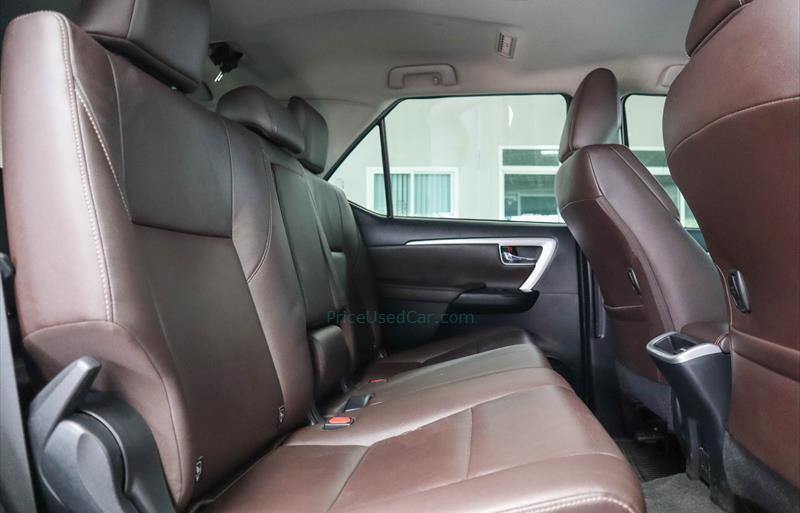ขายรถ-suv-มือสอง-toyota-โตโยต้า-fortuner-ฟอร์จูนเนอร์-รถปี2019-รหัส71406-e51bd631.jpg ขายรถ-suv-มือสอง-toyota-โตโยต้า-fortuner-ฟอร์จูนเนอร์-รถปี2019-รหัส71406-e51bd631.jpg