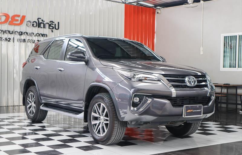 รถ SUV มือสอง  TOYOTA FORTUNER 2.4 V รถปี2019