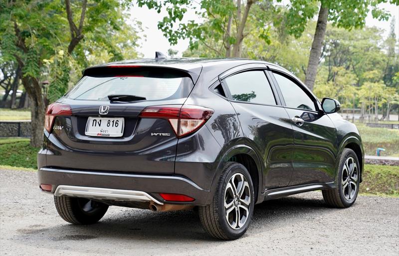 ขายรถ-suv-มือสอง-honda-ฮอนด้า-hr-v-เอชอาร์วี-รถปี2017-รหัส71410-05913c9f.jpg ขายรถ-suv-มือสอง-honda-ฮอนด้า-hr-v-เอชอาร์วี-รถปี2017-รหัส71410-05913c9f.jpg