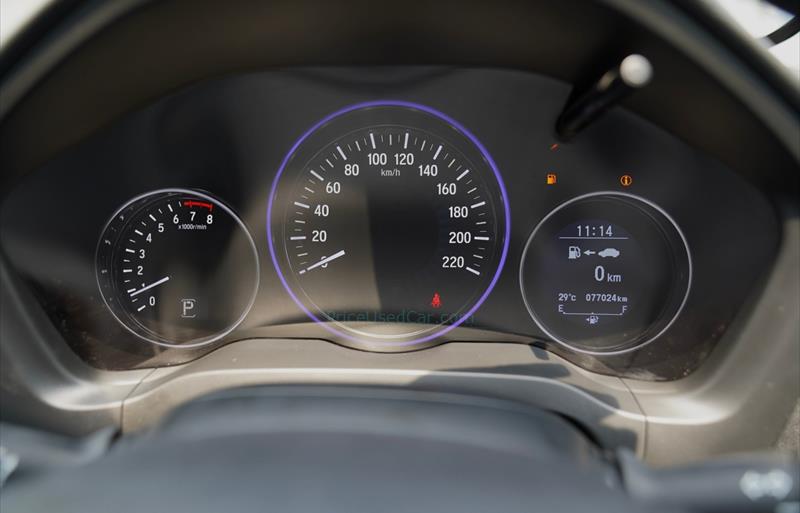 ขายรถ-suv-มือสอง-honda-ฮอนด้า-hr-v-เอชอาร์วี-รถปี2017-รหัส71410-535facf3.jpg ขายรถ-suv-มือสอง-honda-ฮอนด้า-hr-v-เอชอาร์วี-รถปี2017-รหัส71410-535facf3.jpg