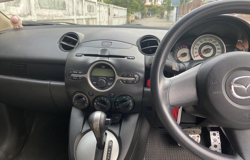 ขายรถเก๋งมือสอง-mazda-มาสด้า-2-สอง-รถปี2010-รหัส71411-f7170511.jpeg ขายรถเก๋งมือสอง-mazda-มาสด้า-2-สอง-รถปี2010-รหัส71411-f7170511.jpeg