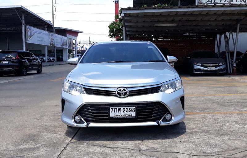 ขายรถเก๋งมือสอง-toyota-โตโยต้า-camry-คัมรี่-รถปี2017-รหัส71420-c15c1dc2.jpg ขายรถเก๋งมือสอง-toyota-โตโยต้า-camry-คัมรี่-รถปี2017-รหัส71420-c15c1dc2.jpg