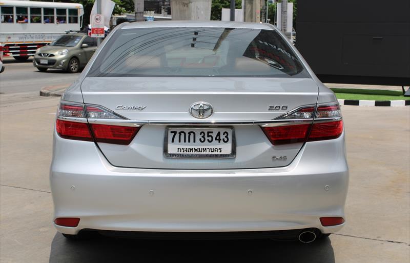 ขายรถเก๋งมือสอง toyota camry รถปี2017 รหัส 71421 รูปที่4