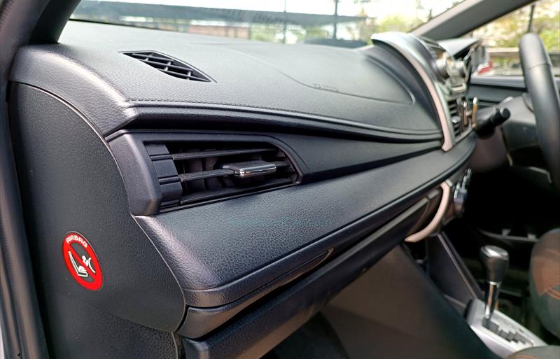 ขายรถเก๋งมือสอง-toyota-โตโยต้า-yaris-ยาริส-รถปี2015-รหัส71428-6a27e852.jpg ขายรถเก๋งมือสอง-toyota-โตโยต้า-yaris-ยาริส-รถปี2015-รหัส71428-6a27e852.jpg