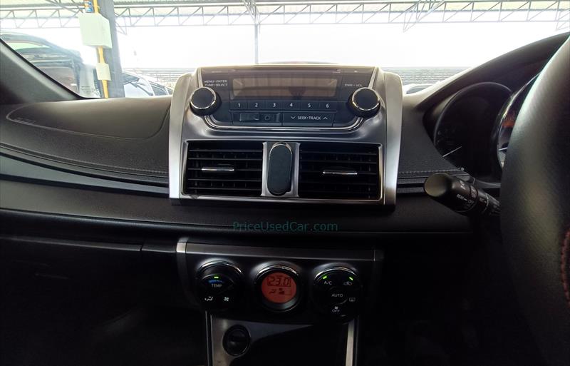 ขายรถเก๋งมือสอง-toyota-โตโยต้า-yaris-ยาริส-รถปี2015-รหัส71428-f7f746f6.jpg ขายรถเก๋งมือสอง-toyota-โตโยต้า-yaris-ยาริส-รถปี2015-รหัส71428-f7f746f6.jpg