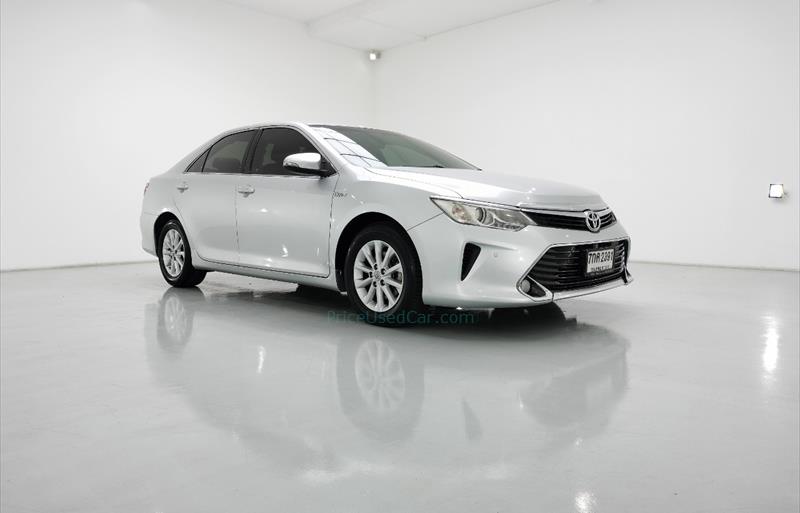 ขายรถเก๋งมือสอง-toyota-โตโยต้า-camry-คัมรี่-รถปี2017-รหัส71429-b40e4d78.jpg ขายรถเก๋งมือสอง-toyota-โตโยต้า-camry-คัมรี่-รถปี2017-รหัส71429-b40e4d78.jpg