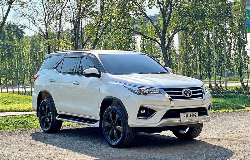 ขายรถอเนกประสงค์มือสอง toyota fortuner รถปี2018 รหัส 71434 รูปที่3