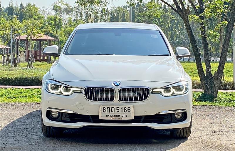 ขายรถเก๋งมือสอง-bmw-บีเอ็มดับบลิว-330e-รถปี2016-รหัส71436-1134af14.jpg ขายรถเก๋งมือสอง-bmw-บีเอ็มดับบลิว-330e-รถปี2016-รหัส71436-1134af14.jpg