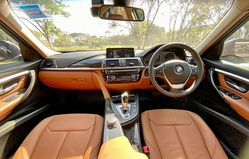 ขายรถเก๋งมือสอง-bmw-บีเอ็มดับบลิว-330e-รถปี2016-รหัส71436-dc242fc0.jpg ขายรถเก๋งมือสอง-bmw-บีเอ็มดับบลิว-330e-รถปี2016-รหัส71436-dc242fc0.jpg