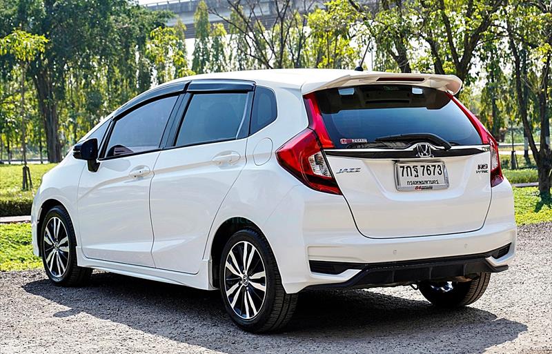 ขายรถเก๋งมือสอง honda jazz รถปี2017 รหัส 71437 รูปที่6