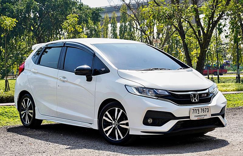 ขายรถเก๋งมือสอง honda jazz รถปี2017 รหัส 71437 รูปที่3