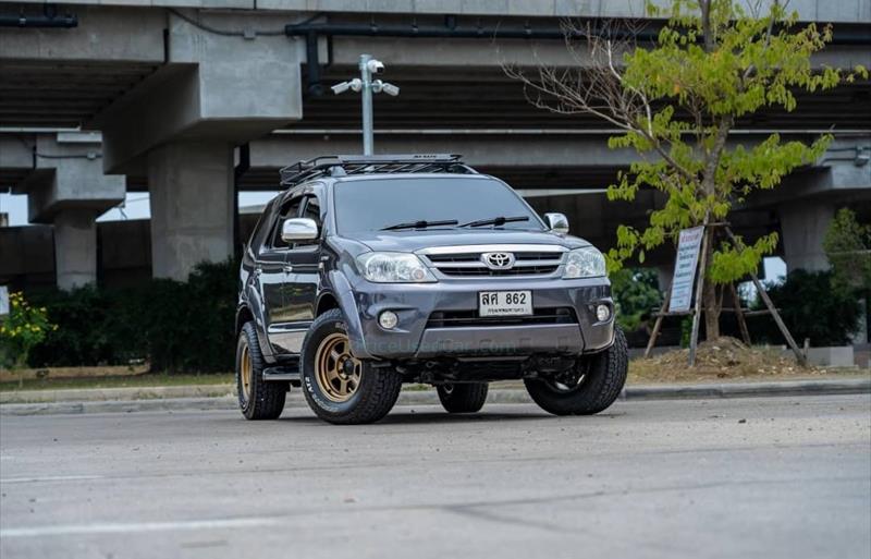 รถอเนกประสงค์มือสอง TOYOTA FORTUNER รถปี 2006
