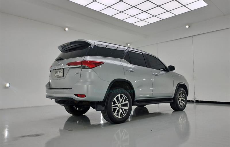 ขายรถ-suv-มือสอง-toyota-โตโยต้า-fortuner-ฟอร์จูนเนอร์-รถปี2017-รหัส71499-64f3c51e.jpg ขายรถ-suv-มือสอง-toyota-โตโยต้า-fortuner-ฟอร์จูนเนอร์-รถปี2017-รหัส71499-64f3c51e.jpg