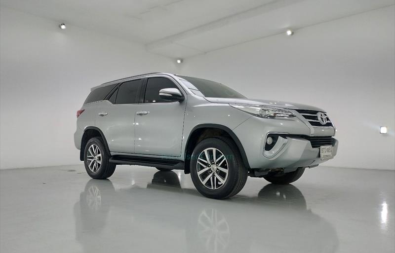 ขายรถอเนกประสงค์มือสอง toyota fortuner รถปี2017 รหัส 71499 รูปที่5