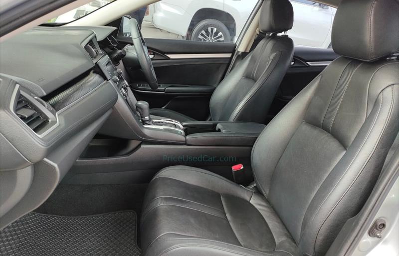 ขายรถเก๋งมือสอง-honda-ฮอนด้า-civic-ซีวิค-รถปี2019-รหัส71548-ad202725.jpg ขายรถเก๋งมือสอง-honda-ฮอนด้า-civic-ซีวิค-รถปี2019-รหัส71548-ad202725.jpg