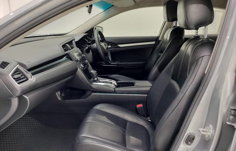 ขายรถเก๋งมือสอง-honda-ฮอนด้า-civic-ซีวิค-รถปี2019-รหัส71560-fb8072c7.jpg ขายรถเก๋งมือสอง-honda-ฮอนด้า-civic-ซีวิค-รถปี2019-รหัส71560-fb8072c7.jpg