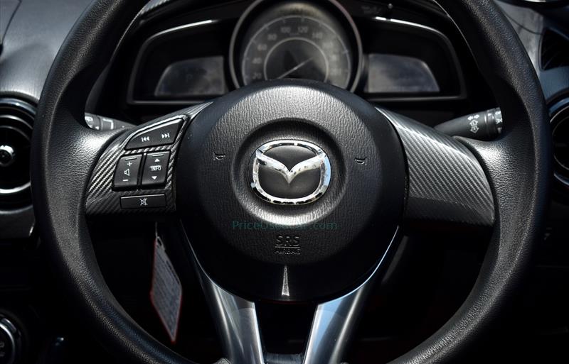 ขายรถเก๋งมือสอง-mazda-มาสด้า-2-สอง-รถปี2015-รหัส71567-881410b7.jpg ขายรถเก๋งมือสอง-mazda-มาสด้า-2-สอง-รถปี2015-รหัส71567-881410b7.jpg