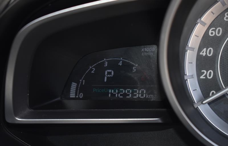 ขายรถเก๋งมือสอง-mazda-มาสด้า-2-สอง-รถปี2015-รหัส71567-c47d285e.jpg ขายรถเก๋งมือสอง-mazda-มาสด้า-2-สอง-รถปี2015-รหัส71567-c47d285e.jpg