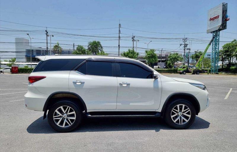 ขายรถอเนกประสงค์มือสอง toyota fortuner รถปี2016 รหัส 71587 รูปที่4