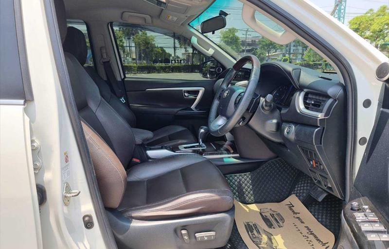 ขายรถอเนกประสงค์มือสอง toyota fortuner รถปี2016 รหัส 71587 รูปที่9