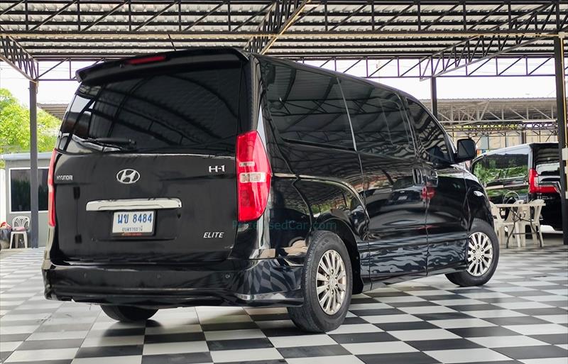 ขายรถตู้มือสอง hyundai h-1 รถปี2015 รหัส 71590 รูปที่3