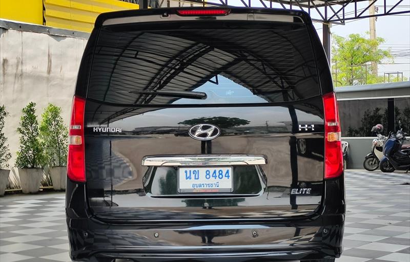 ขายรถตู้มือสอง hyundai h-1 รถปี2015 รหัส 71590 รูปที่4