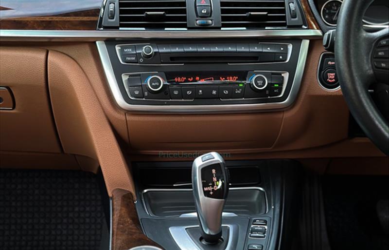 ขายรถเก๋งมือสอง-bmw-บีเอ็มดับบลิว-320d-สามสองศูนย์ดี-รถปี2015-รหัส71591-4b69371d.jpg ขายรถเก๋งมือสอง-bmw-บีเอ็มดับบลิว-320d-สามสองศูนย์ดี-รถปี2015-รหัส71591-4b69371d.jpg