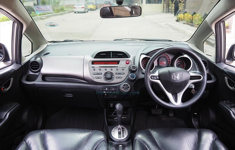 ขายรถเก๋งมือสอง-honda-ฮอนด้า-jazz-แจ๊ส-รถปี2013-รหัส71597-79afdaef.JPG