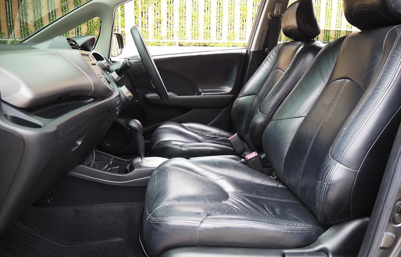 ขายรถเก๋งมือสอง-honda-ฮอนด้า-jazz-แจ๊ส-รถปี2013-รหัส71597-c9a4ae51.JPG