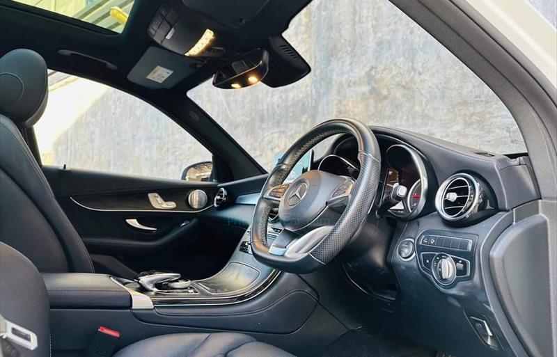 ขายรถเก๋งมือสอง-mercedes-benz-เมอร์เซเดสเบนซ์-glc250-จีแอลซีสองห้าศูนย์-รถปี2019-รหัส71605-a9128644.jpg ขายรถเก๋งมือสอง-mercedes-benz-เมอร์เซเดสเบนซ์-glc250-จีแอลซีสองห้าศูนย์-รถปี2019-รหัส71605-a9128644.jpg