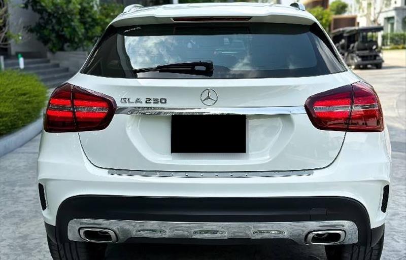 ขายรถเก๋งมือสอง mercedes-benz gla250 รถปี2018 รหัส 71608 รูปที่4