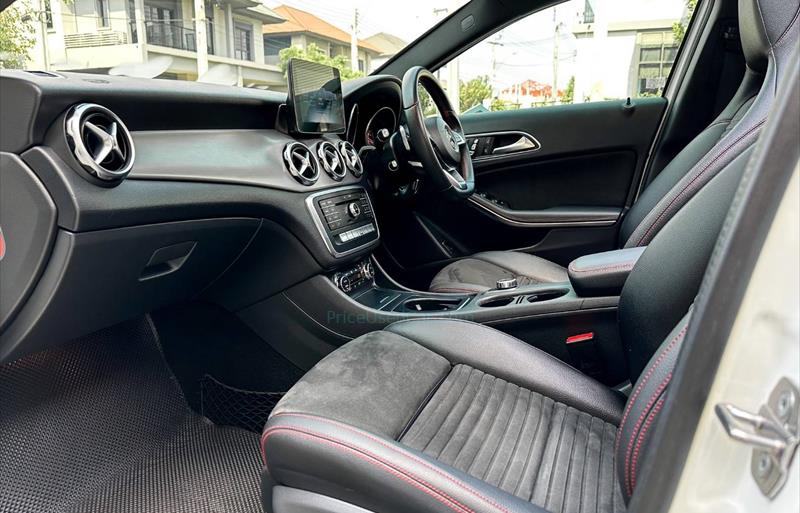 ขายรถเก๋งมือสอง-mercedes-benz-เมอร์เซเดสเบนซ์-gla250-รถปี2018-รหัส71608-405b4f8d.jpg ขายรถเก๋งมือสอง-mercedes-benz-เมอร์เซเดสเบนซ์-gla250-รถปี2018-รหัส71608-405b4f8d.jpg