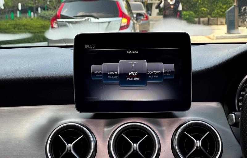 ขายรถเก๋งมือสอง-mercedes-benz-เมอร์เซเดสเบนซ์-gla250-รถปี2018-รหัส71608-4e18d960.jpg ขายรถเก๋งมือสอง-mercedes-benz-เมอร์เซเดสเบนซ์-gla250-รถปี2018-รหัส71608-4e18d960.jpg