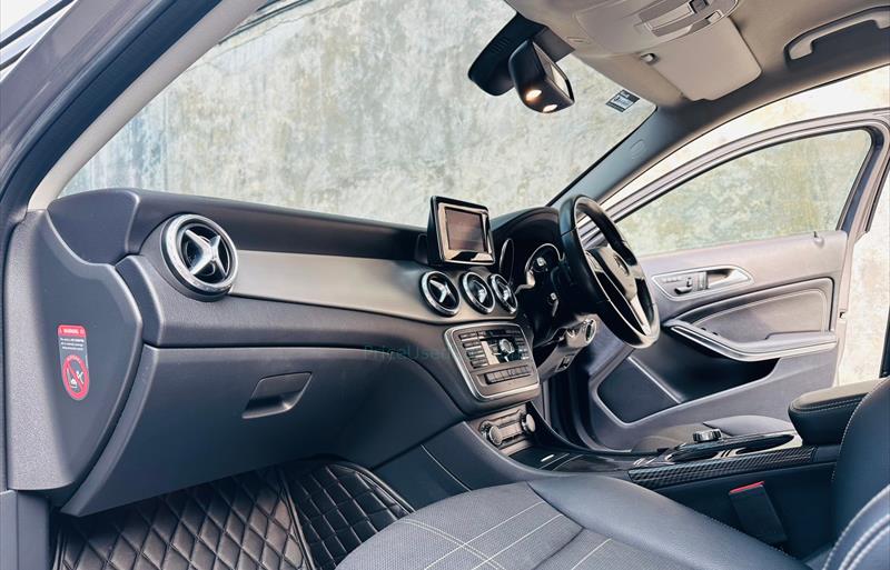 ขายรถเก๋งมือสอง-mercedes-benz-เมอร์เซเดสเบนซ์-gla200-รถปี2016-รหัส71611-3157e811.jpg ขายรถเก๋งมือสอง-mercedes-benz-เมอร์เซเดสเบนซ์-gla200-รถปี2016-รหัส71611-3157e811.jpg