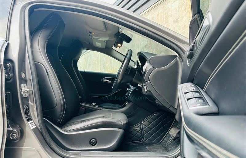 ขายรถเก๋งมือสอง-mercedes-benz-เมอร์เซเดสเบนซ์-gla200-รถปี2016-รหัส71611-f2f6e048.jpg ขายรถเก๋งมือสอง-mercedes-benz-เมอร์เซเดสเบนซ์-gla200-รถปี2016-รหัส71611-f2f6e048.jpg