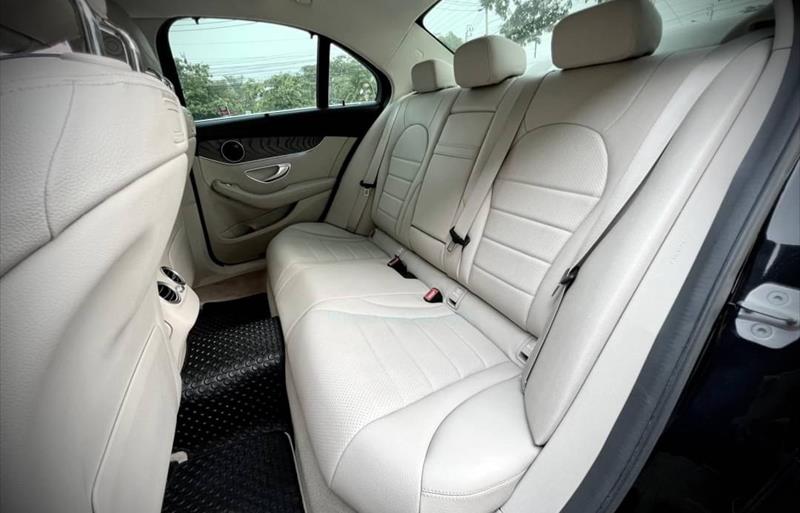 ขายรถเก๋งมือสอง-mercedes-benz-เมอร์เซเดสเบนซ์-c350-ซีสามห้าศูนย์-รถปี2018-รหัส71670-b8603a95.jpg ขายรถเก๋งมือสอง-mercedes-benz-เมอร์เซเดสเบนซ์-c350-ซีสามห้าศูนย์-รถปี2018-รหัส71670-b8603a95.jpg